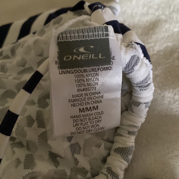 COPY - O’Neill bikini set - Picture 10 of 14